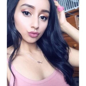 Meet your Posher, Aly